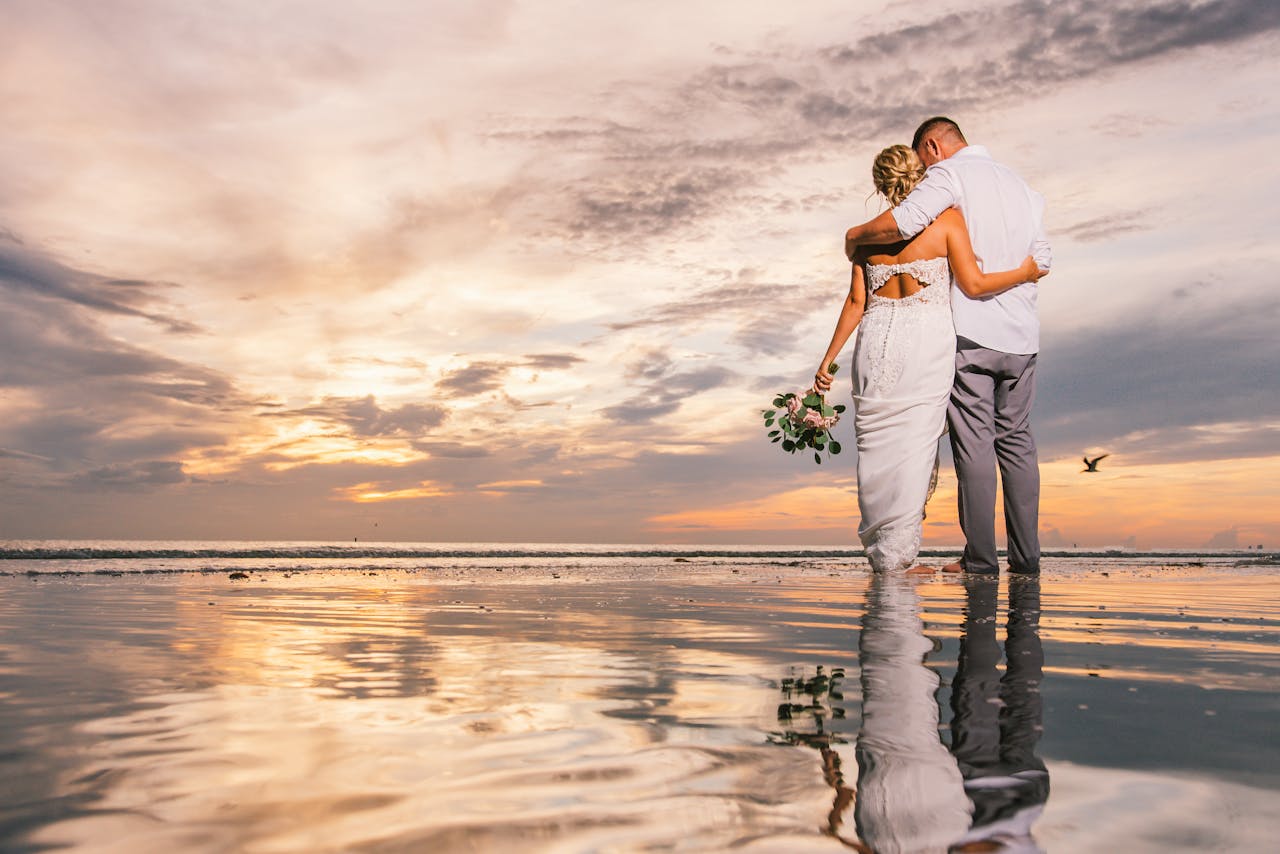 Post-Wedding Photo Shoot: Rekindling Romance Through the Lens